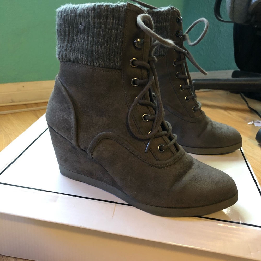 Grey wedge booties